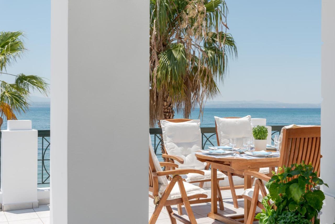 Beachfront Modern Apartment